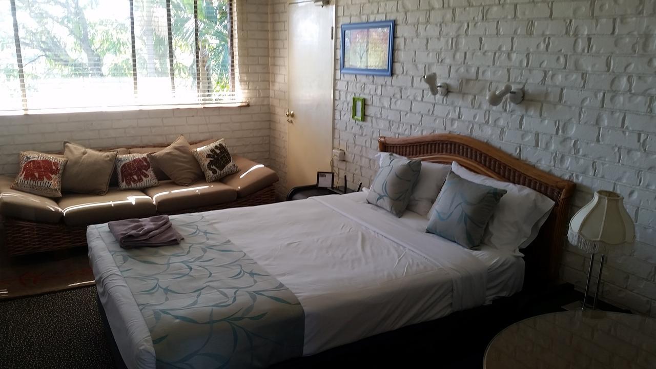 Holland Park Motel Brisbane Exterior photo